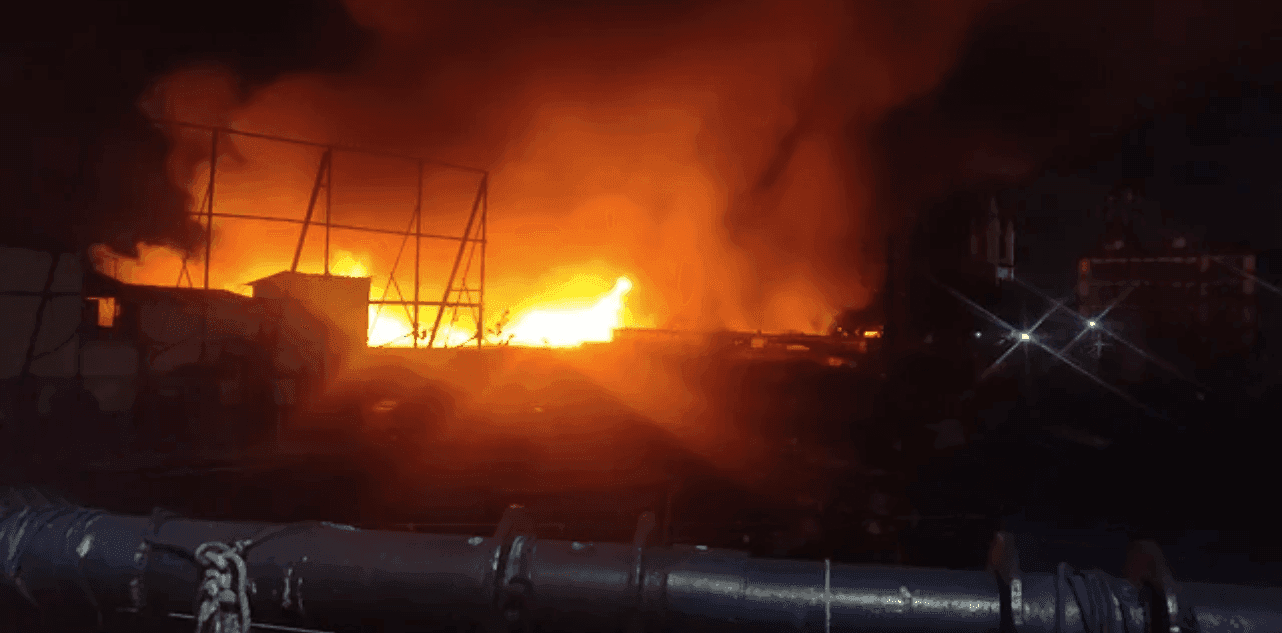 Massive fire Kolkata
