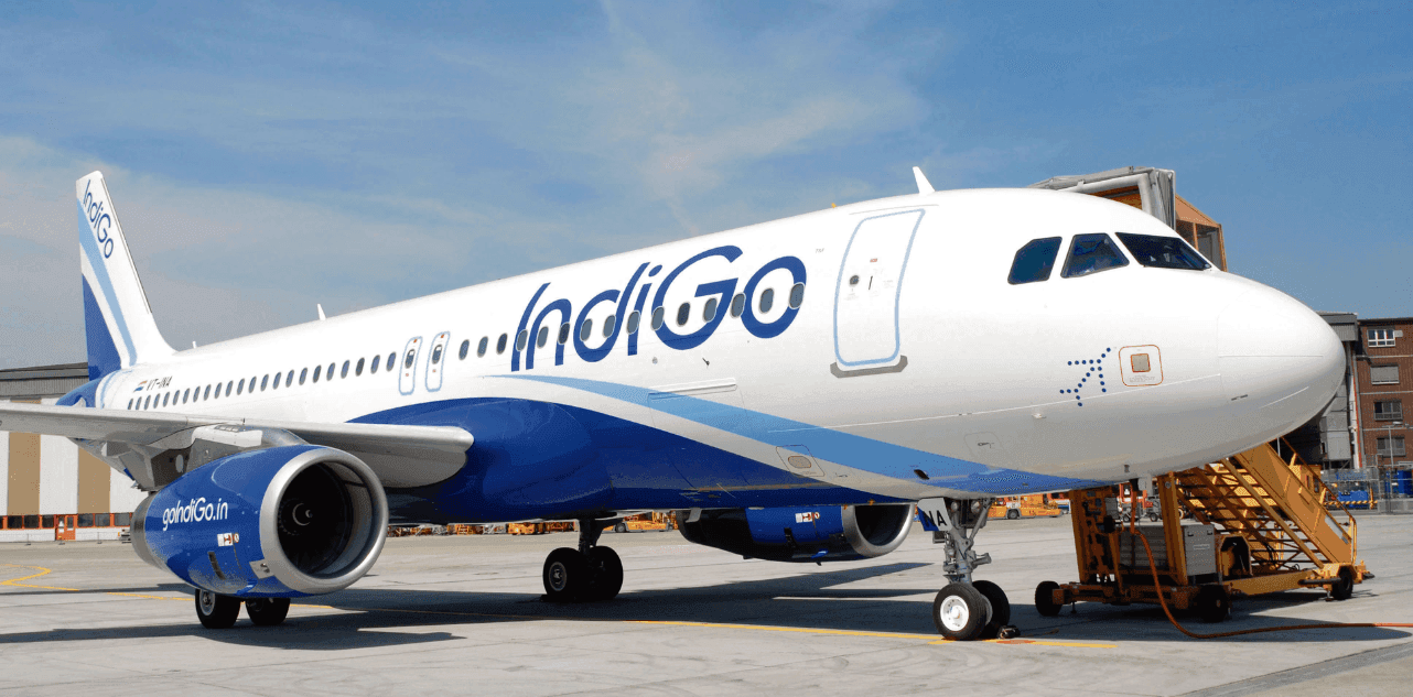 Pakishtan shuts airspace