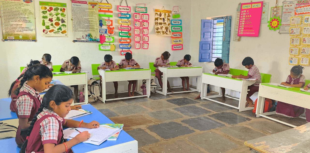 U-shaped classroom seating
