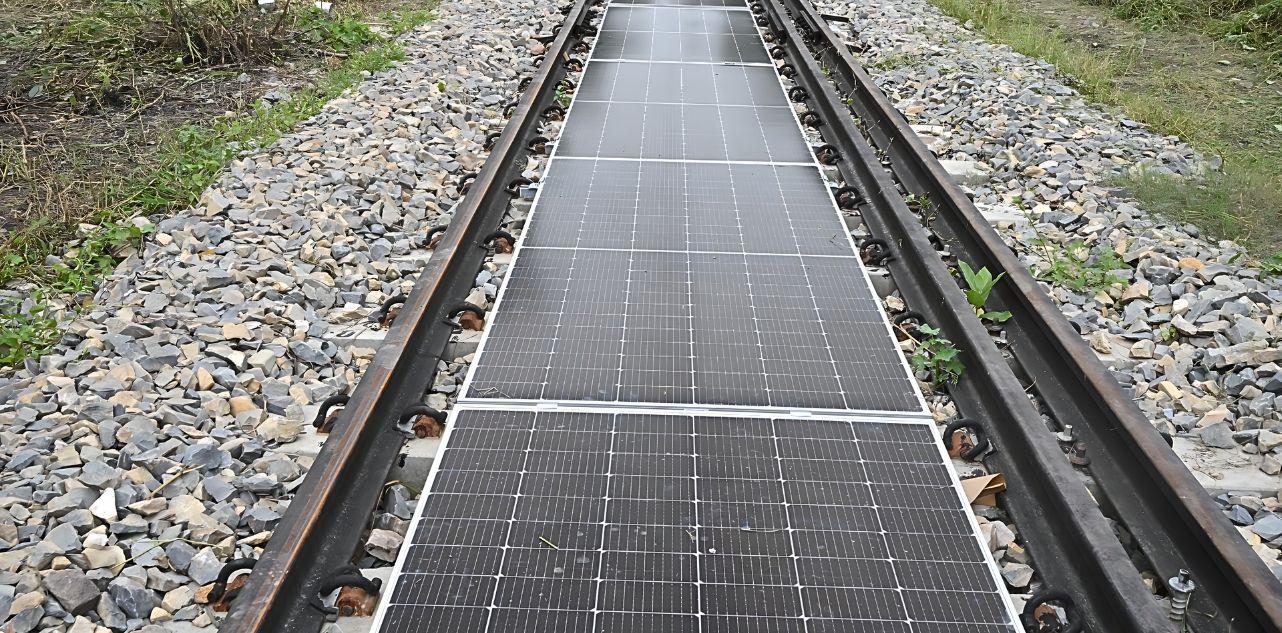 Varanasi trackside solar panels