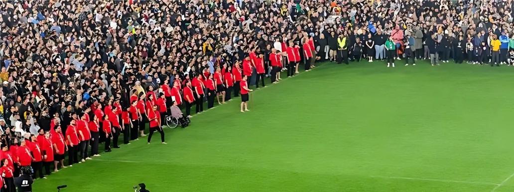 New Zealand Establishes a World Record for Largest Mass “haka”