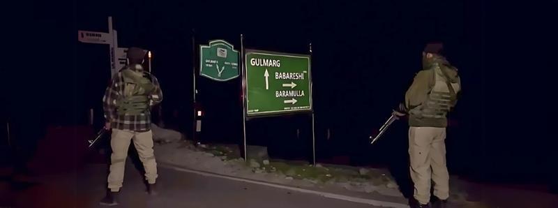 Kashmir in Terror Spate Again: 2 Soldiers and 2 Porters Killed in Baramulla