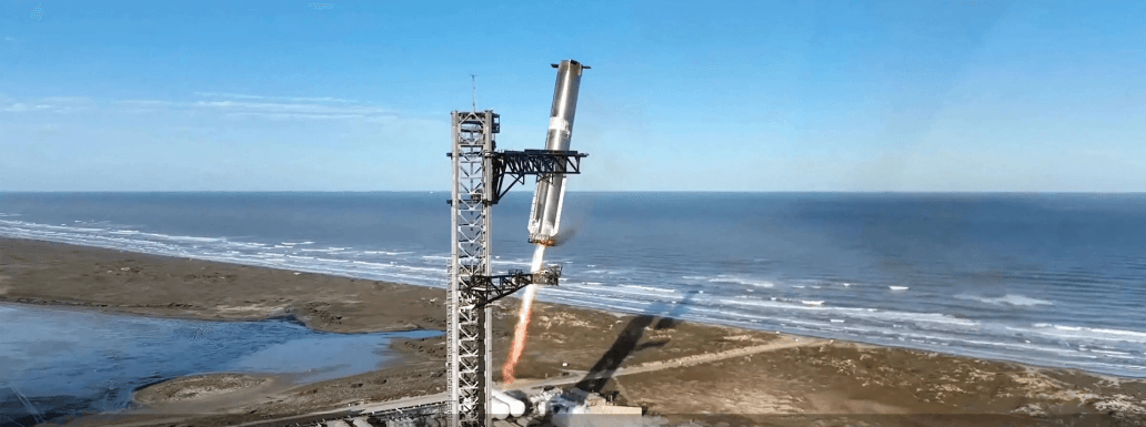 SpaceX Starship Test explodes in a dazzling Spectacle over the Atlantic