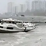 Cyclone Alfred Blacks out 300,000 Properties in Australia